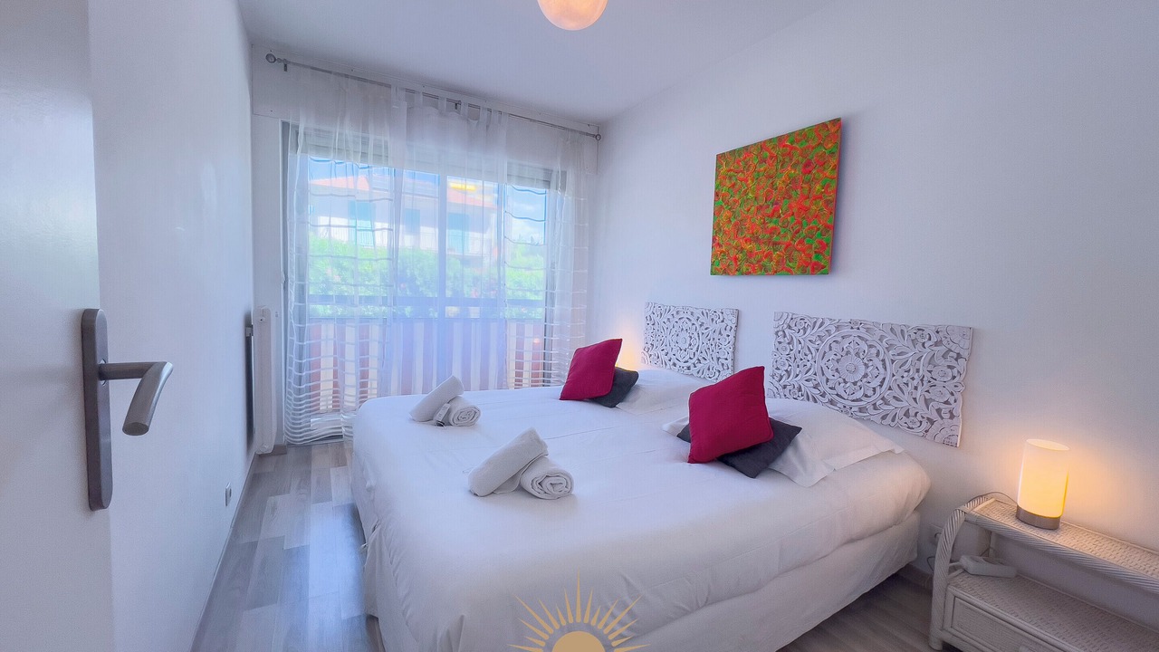 Photo of Bedroom in Riou - Petit Juas - Av de Grasse