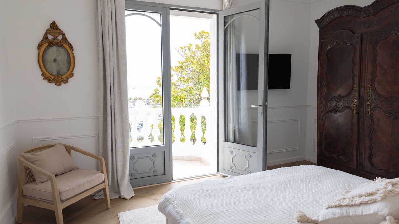 Photo of Bedroom in California - Pezou