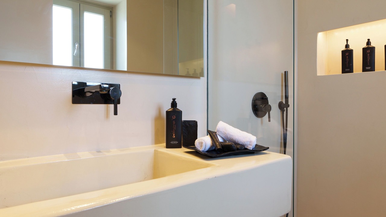 Photo of Bathroom in Exo Gialos