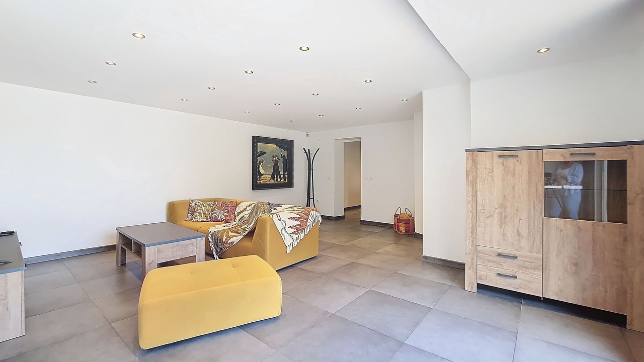 Photo of Livingroom in Mons