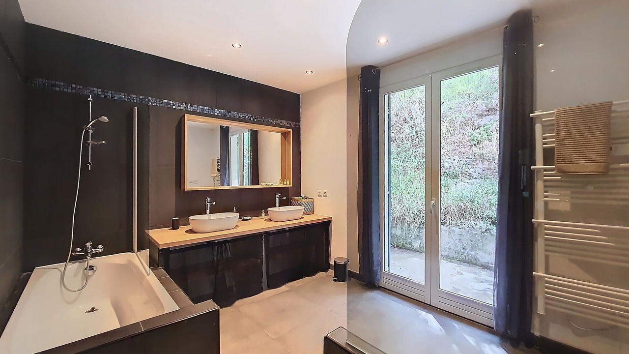 Photo of Bathroom in Mons
