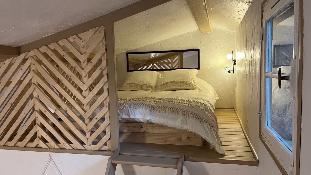 Photo of Bedroom in Mouans-Sartoux