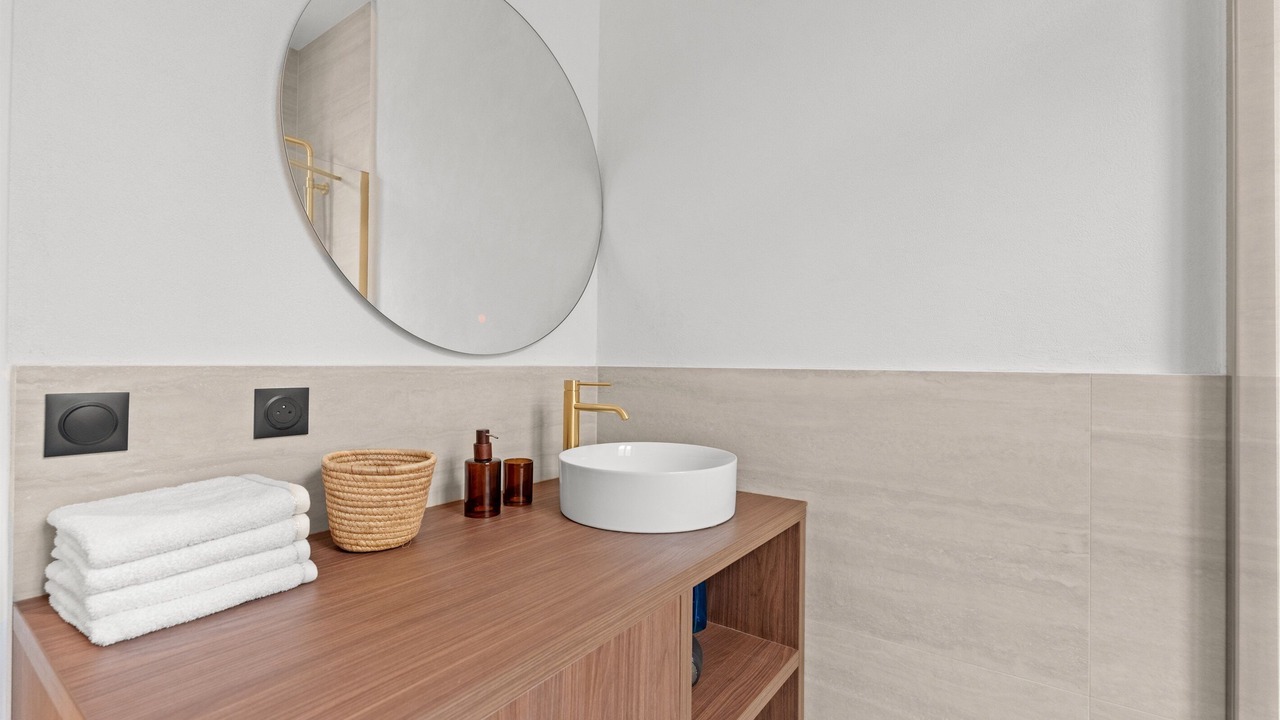 Photo of Bathroom in Cannes City Centre