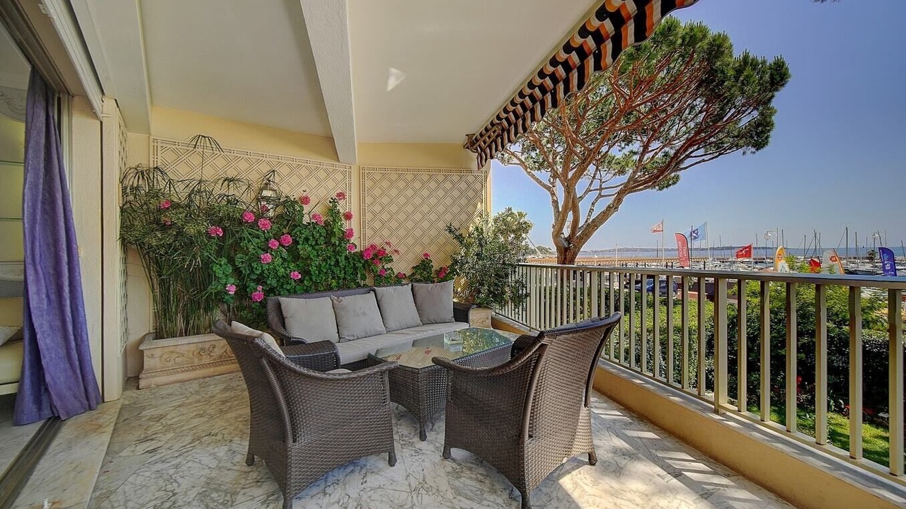 Photo of Patio Balcony in Pointe Croisette