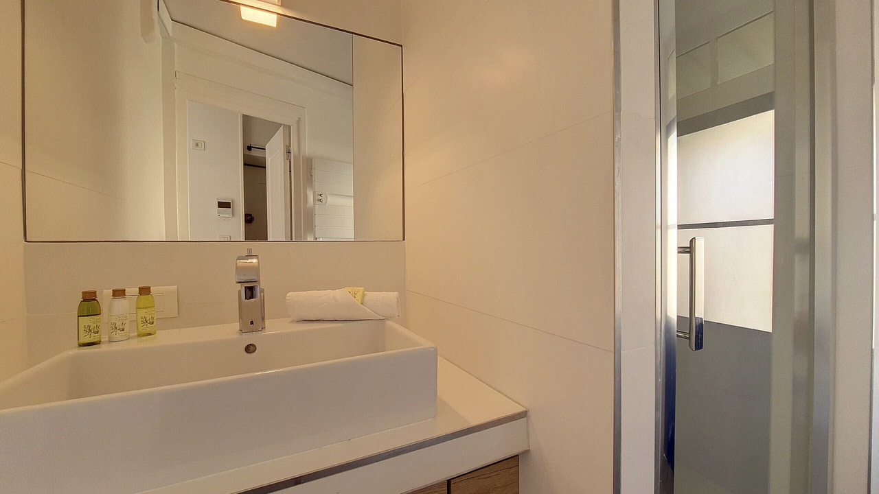Photo of Bathroom in Quartier du Port