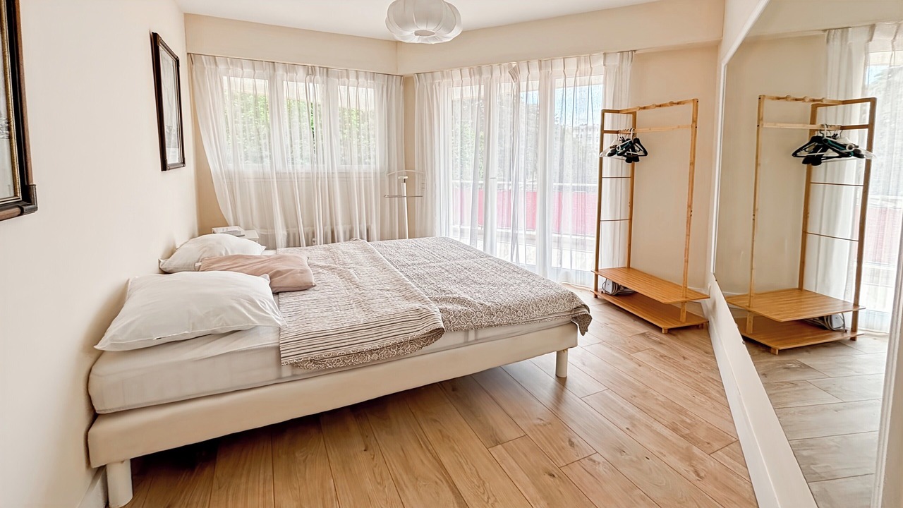 Photo of Bedroom in Riou - Petit Juas - Av de Grasse