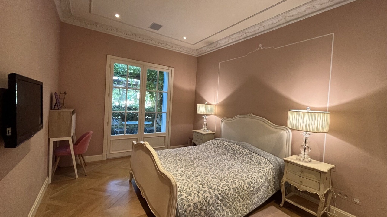 Photo of Bedroom in Cap-d'Antibes