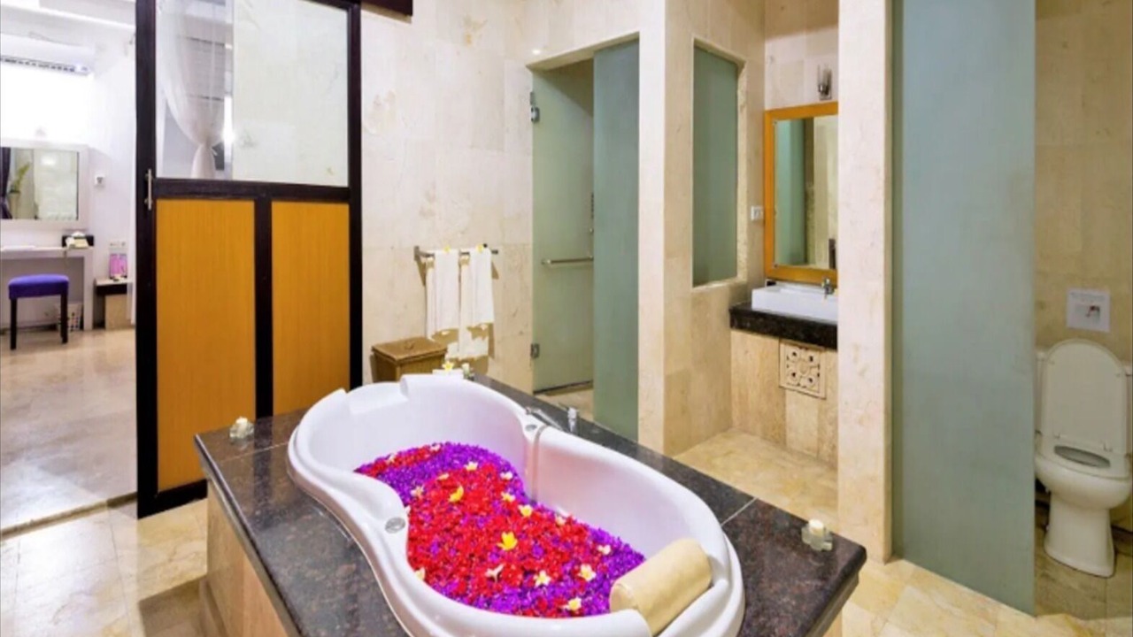 Photo of Bathroom in Tuban