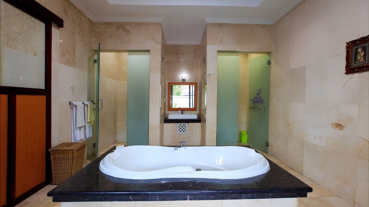 Photo of Bathroom in Tuban