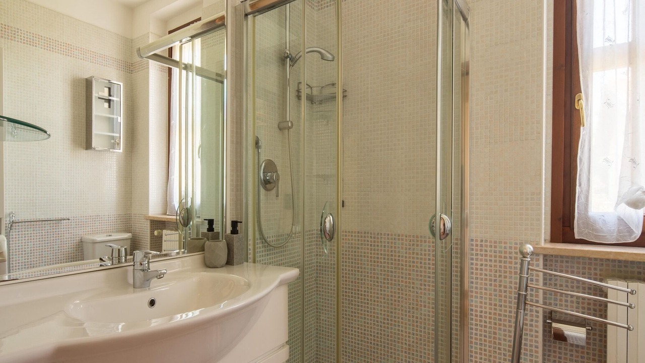 Photo of Bathroom in Montioni