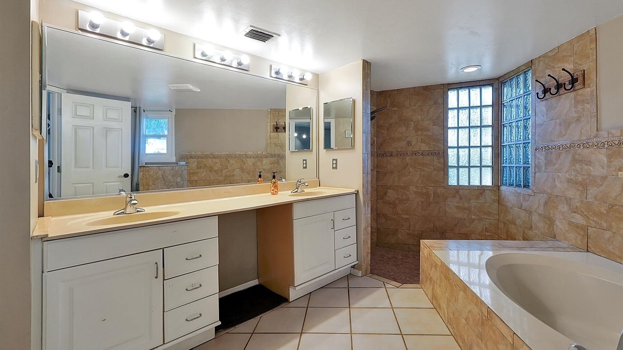 Photo of Bathroom in Clermont