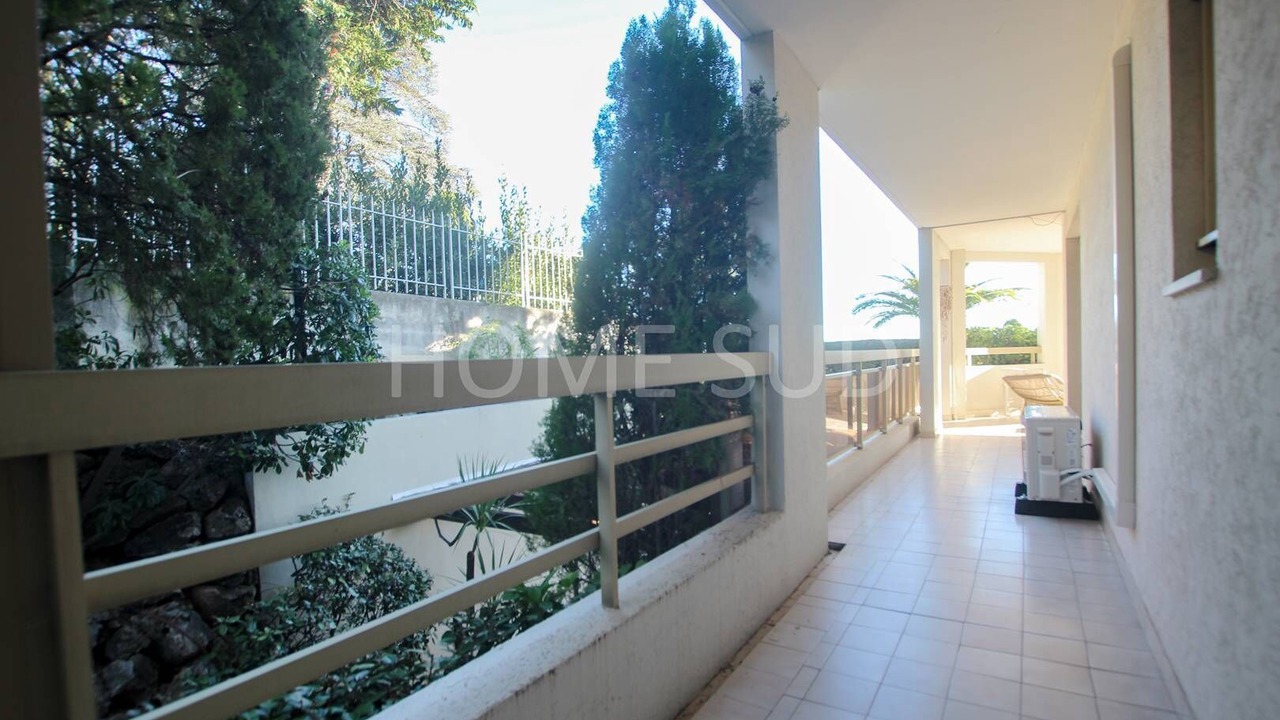 Photo of Outdoor in La Croix des Gardes