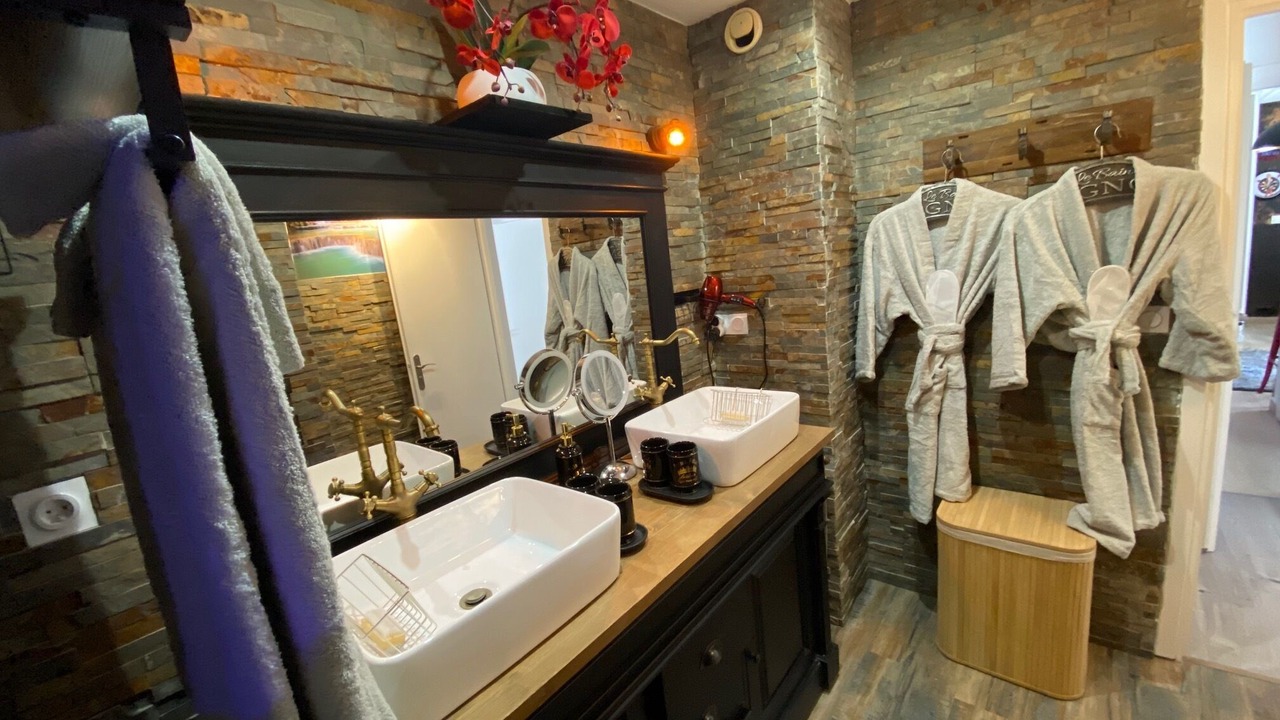 Photo of Bathroom in Plaine de la Brague