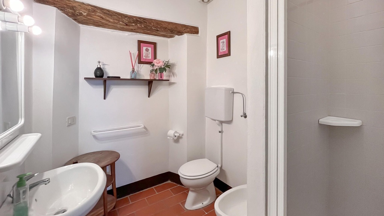Photo of Bathroom in Paciano