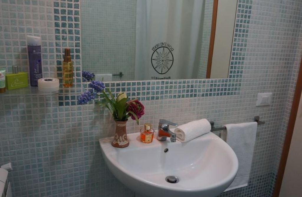 Photo of Bathroom in Vada