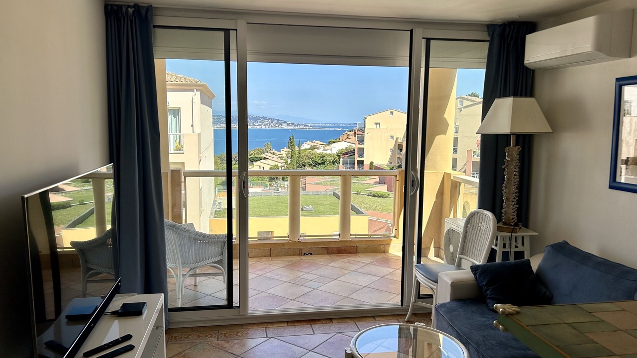 Photo of Livingroom in Theoule-Superieur