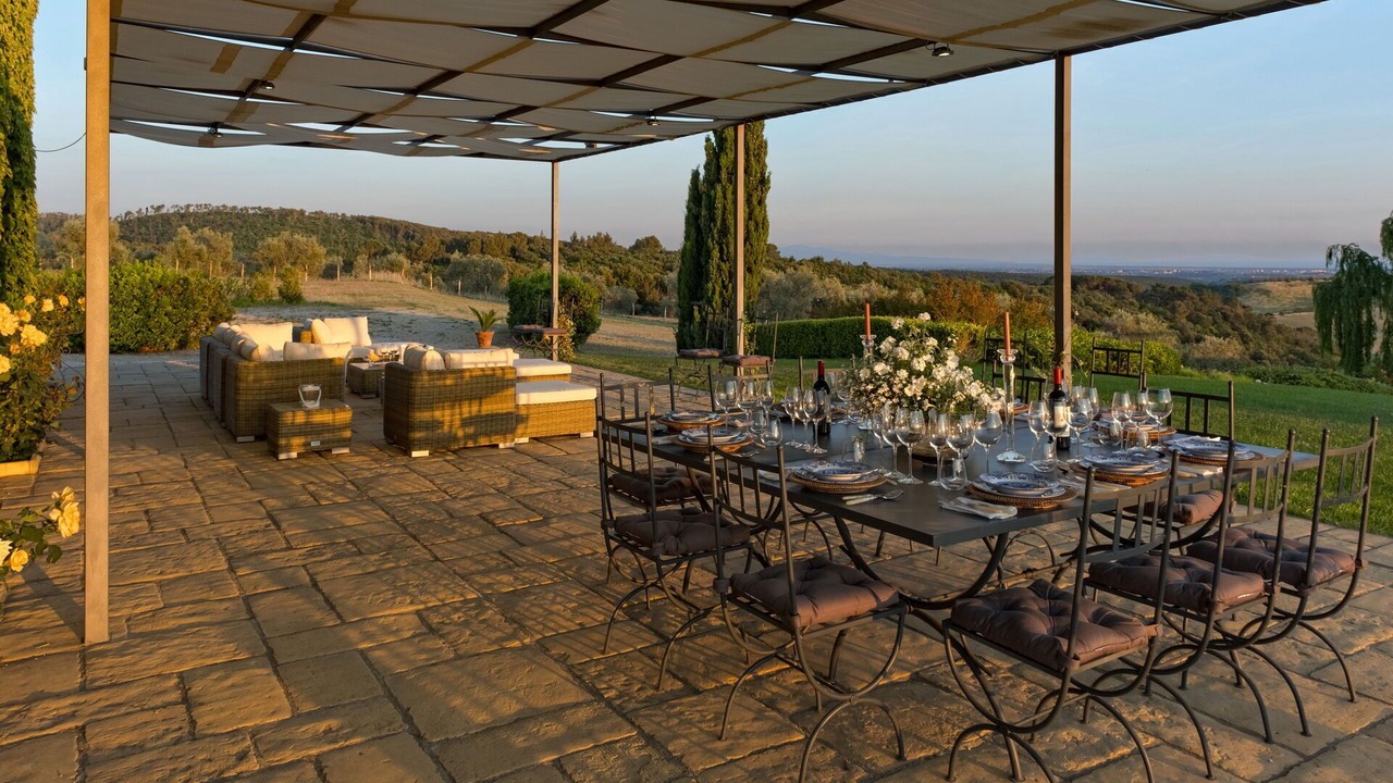Photo of Patio Balcony in Castellina Marittima