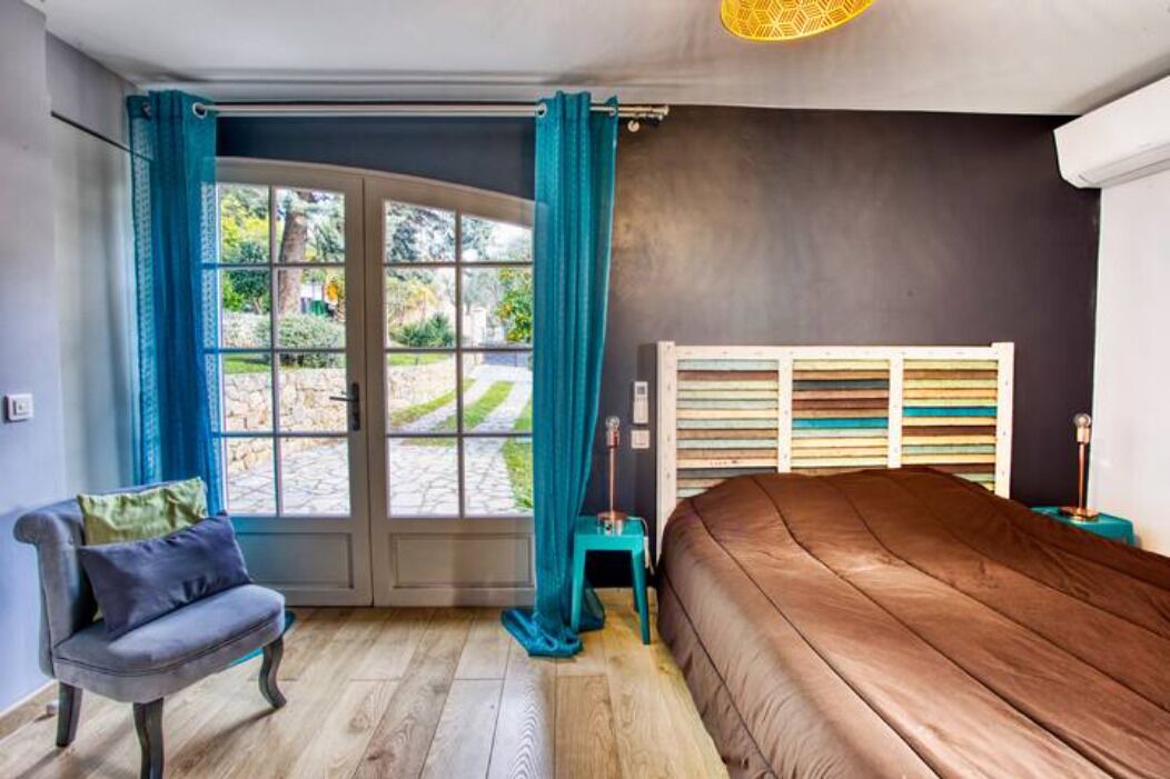 Photo of Bedroom in Chateauneuf-Grasse