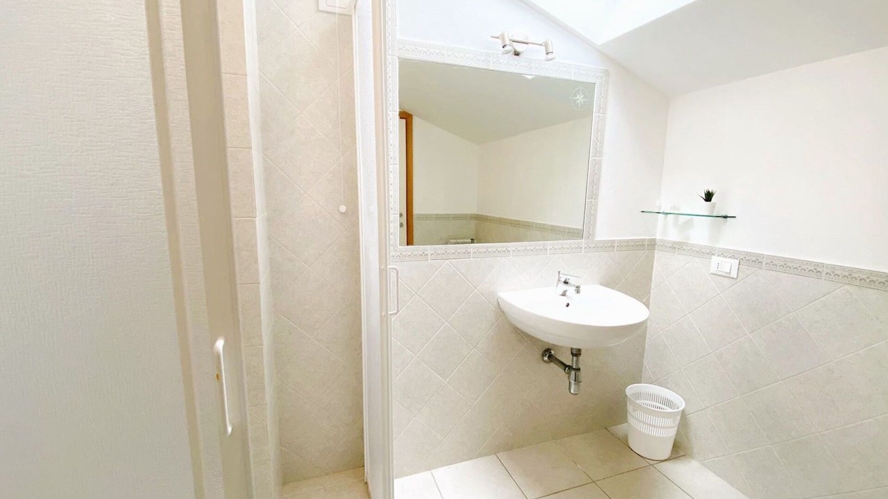 Photo of Bathroom in Vada