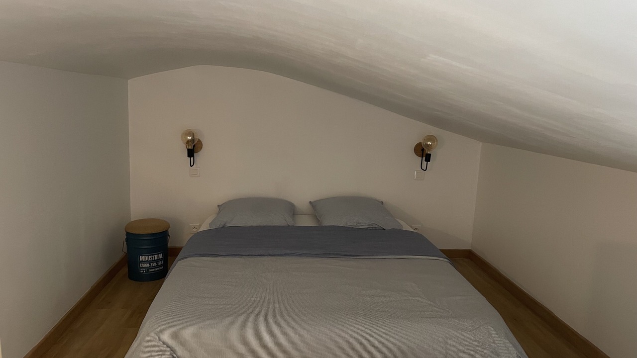 Photo of Bedroom in Espero-Pax
