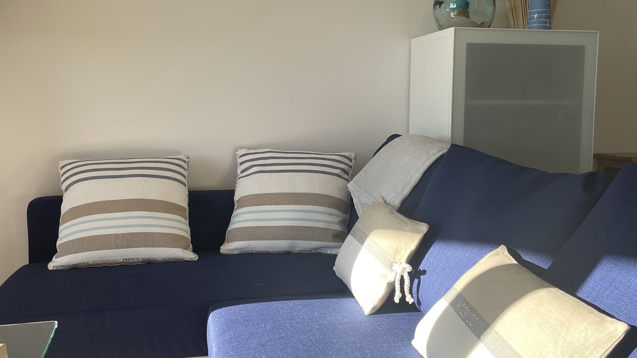 Photo of Livingroom in Espero-Pax