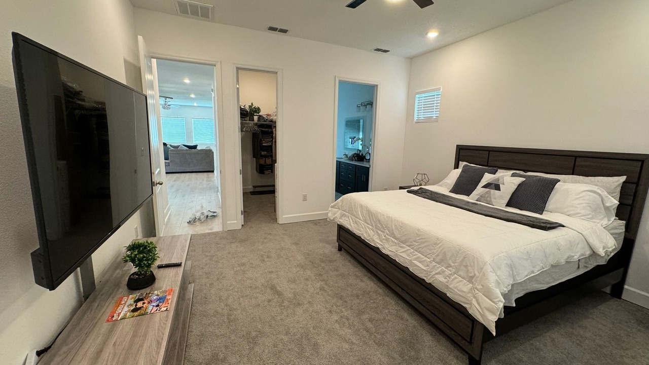 Photo of Bedroom in Trafalgar Village