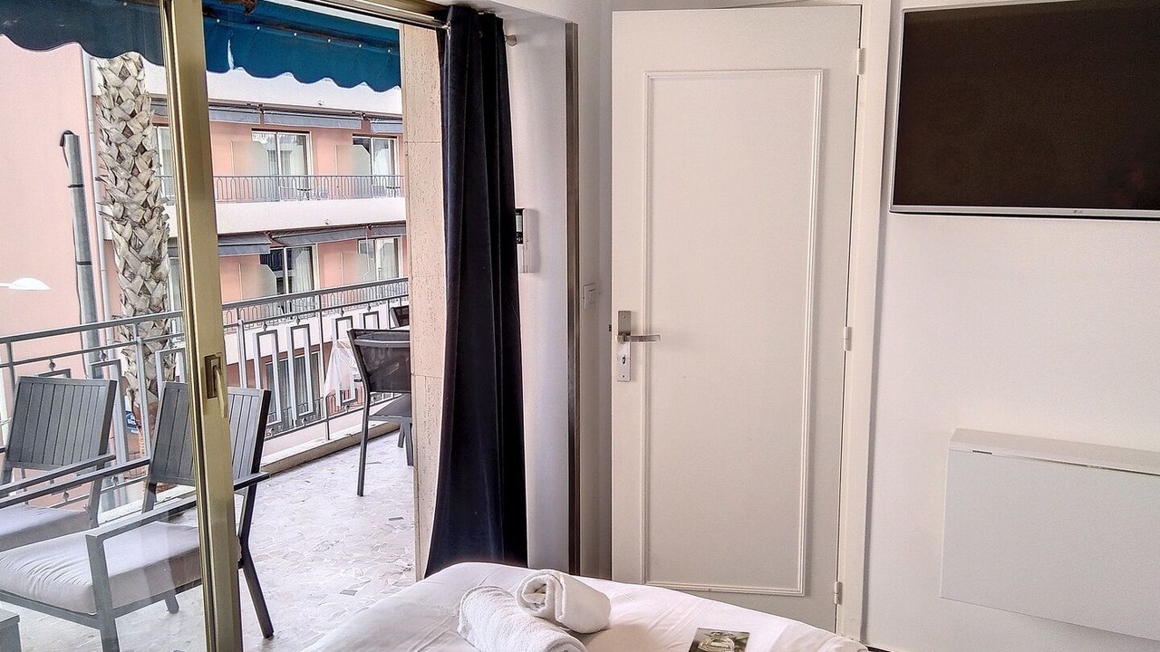 Photo of Bedroom in Juan-les-Pins