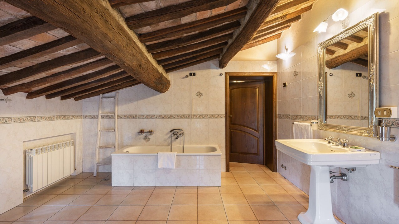 Photo of Bathroom in Leccio