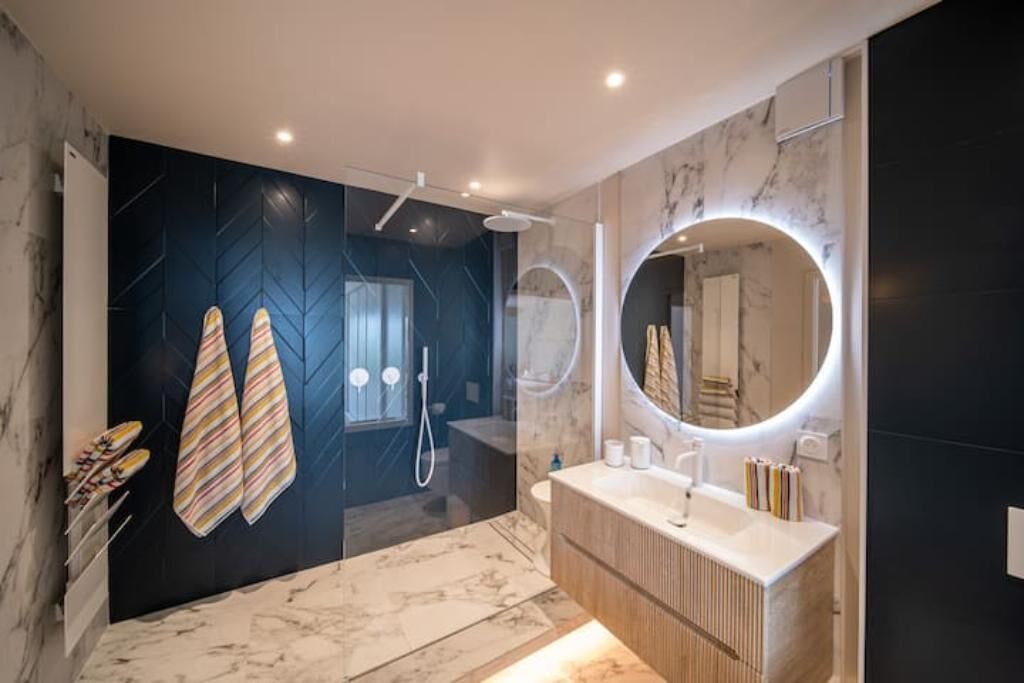 Photo of Bathroom in Saint Pierre de Feric