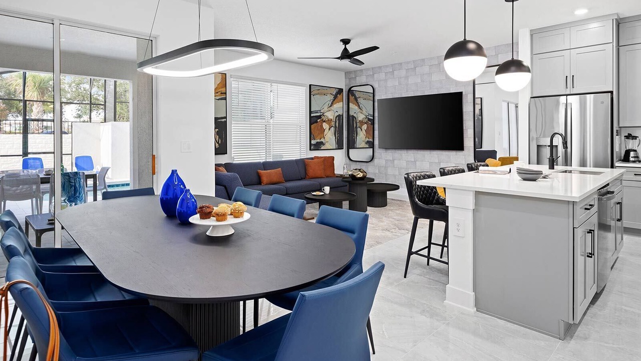 Photo of Livingroom in Florida Center