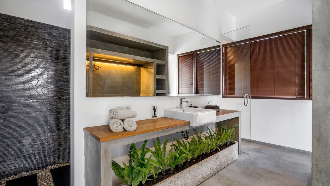 Photo of Bathroom in Pererenan