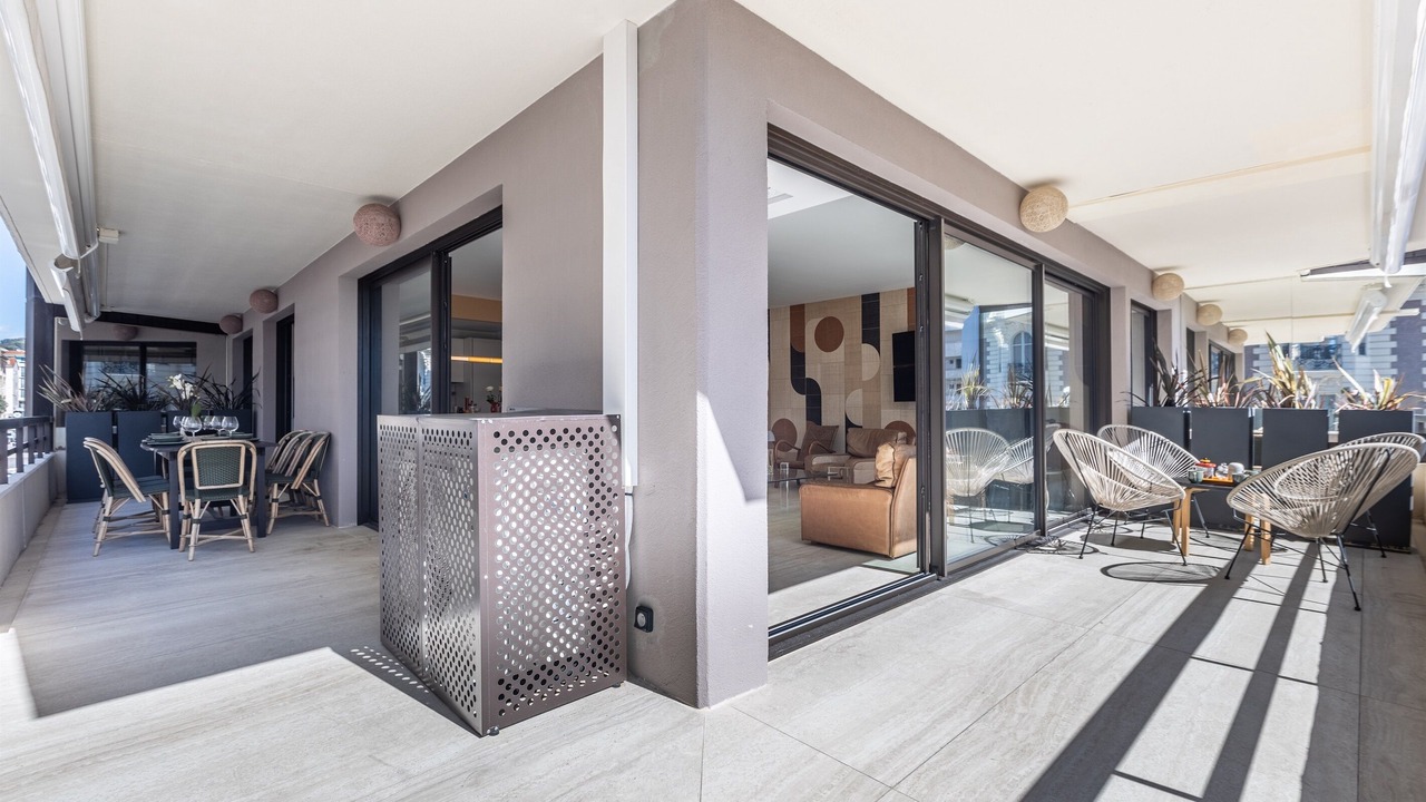 Photo of Patio Balcony in Cannes City Centre