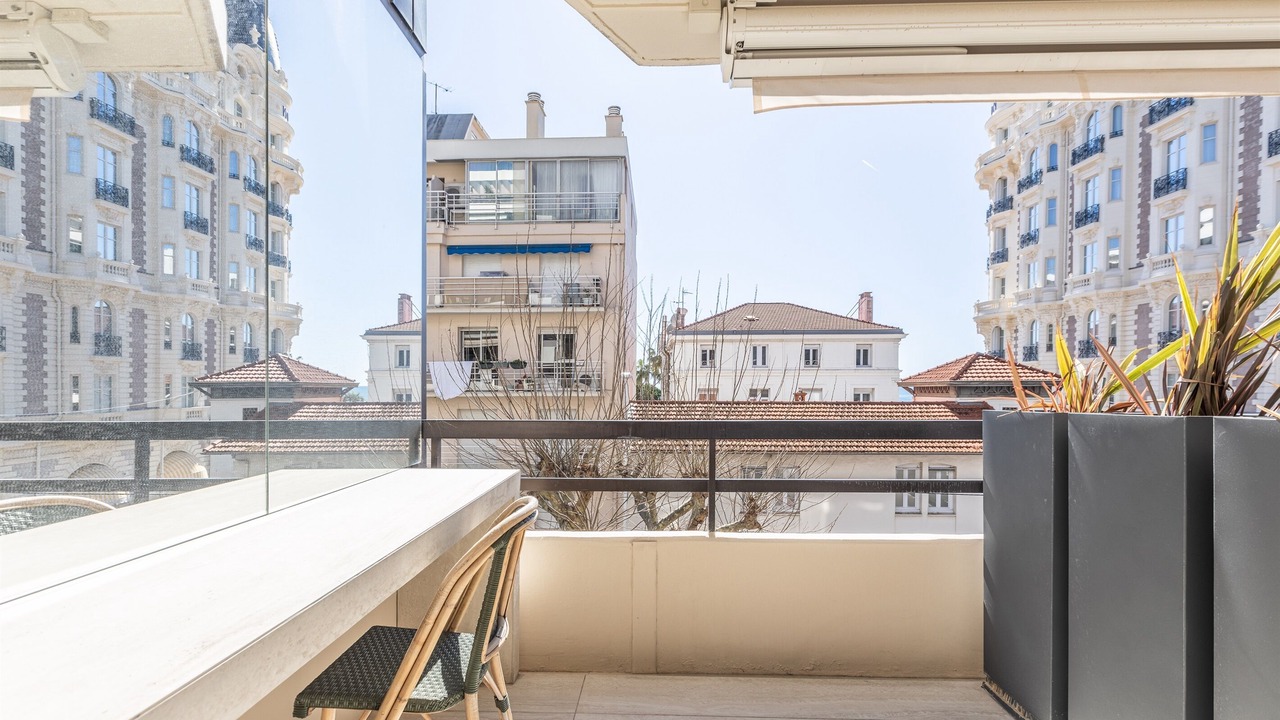 Photo of Patio Balcony in Cannes City Centre