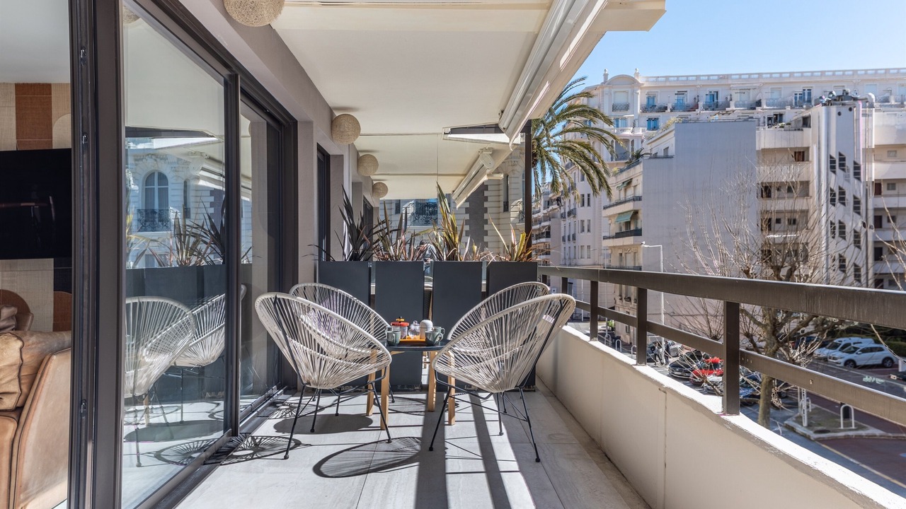 Photo of Patio Balcony in Cannes City Centre