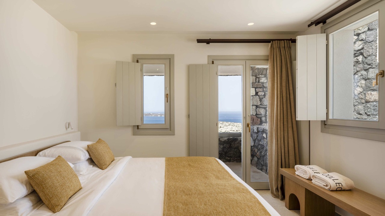 Photo of Bedroom in Oia