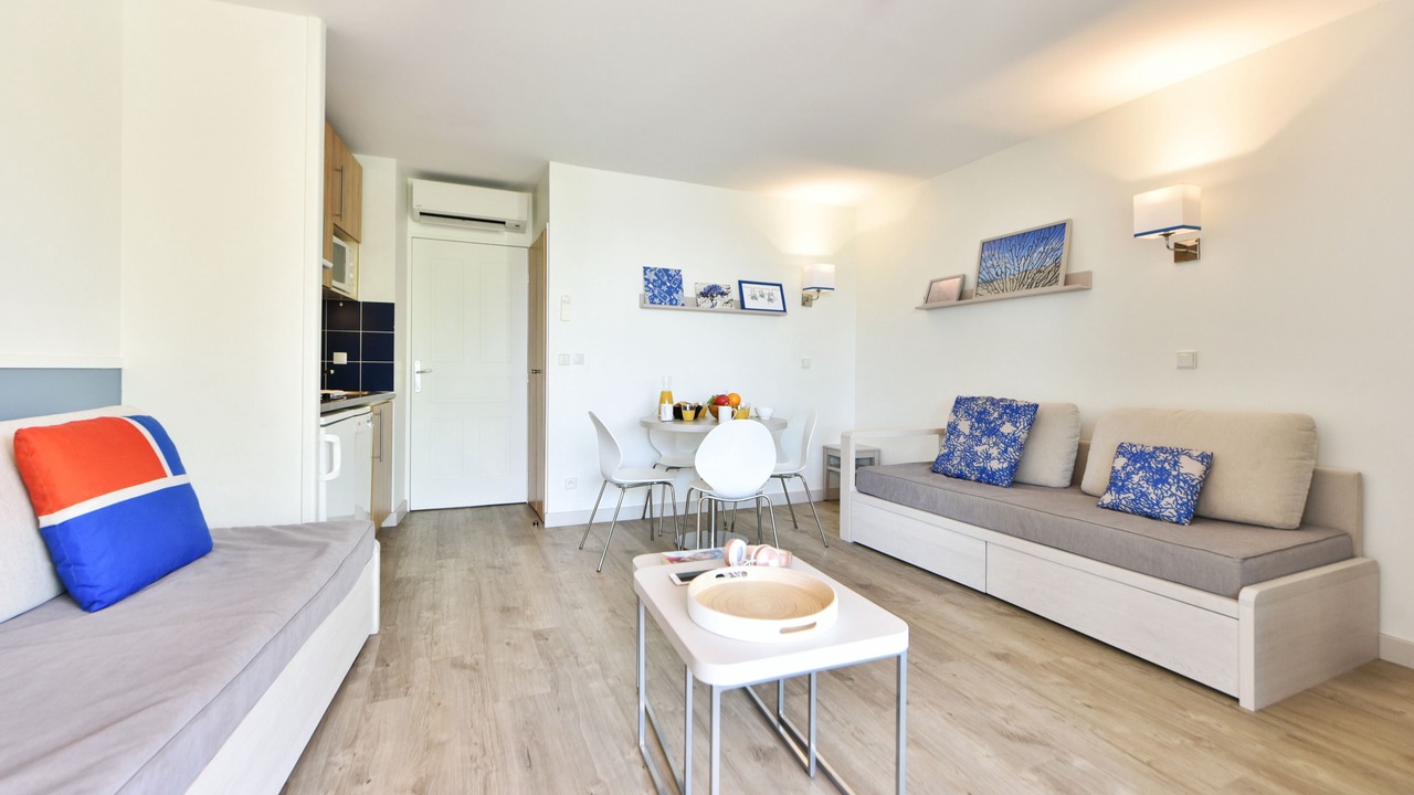 Photo of Livingroom in Antibes City Centre