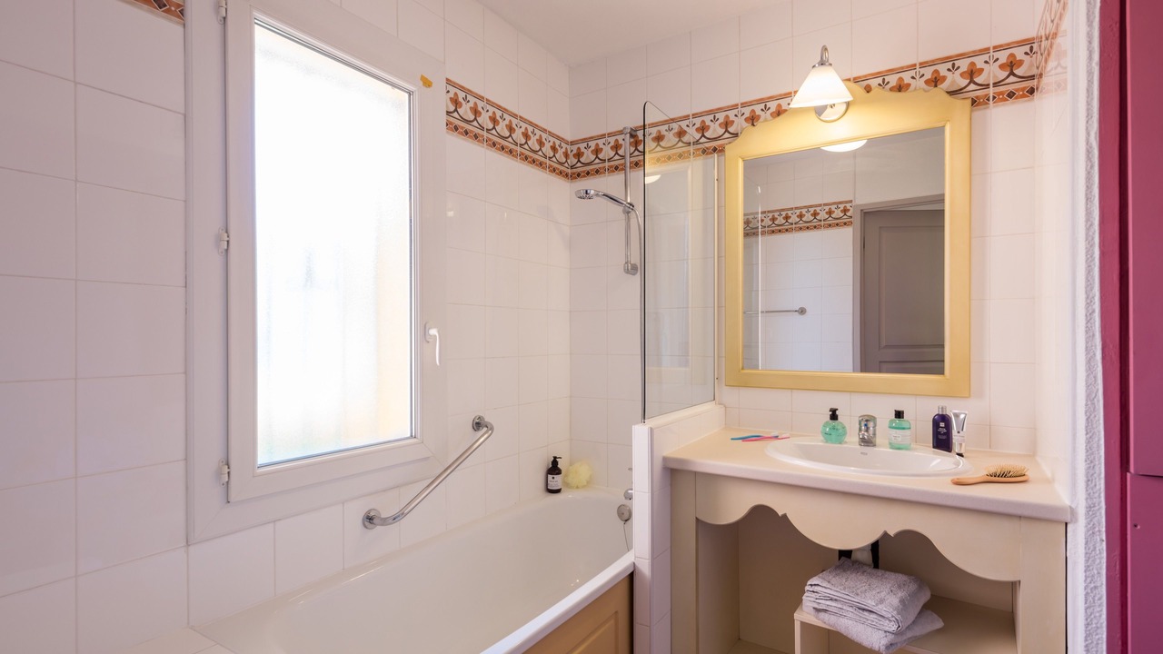Photo of Bathroom in Mandelieu-La-Napoule