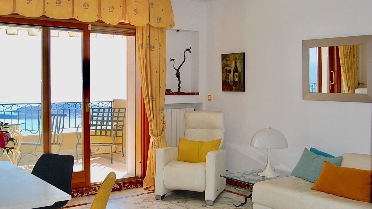 Photo of Livingroom in Eze