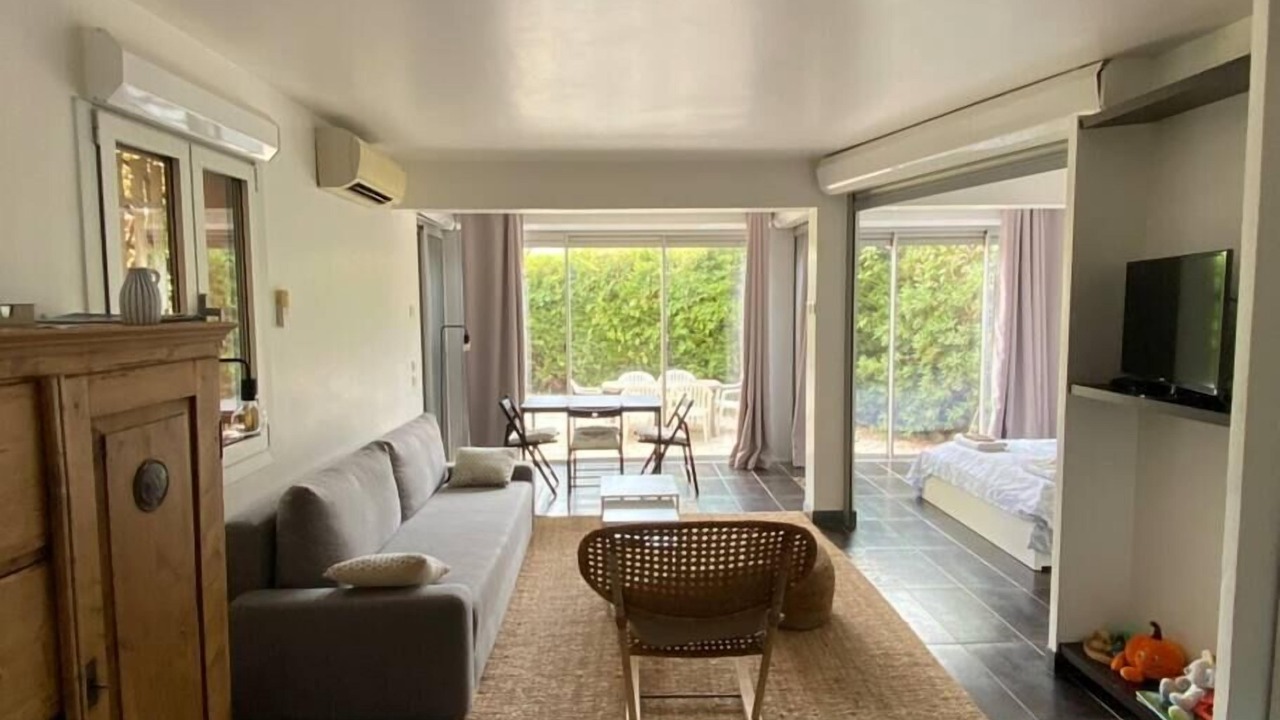 Photo of Bedroom in Boulouris-sur-Mer