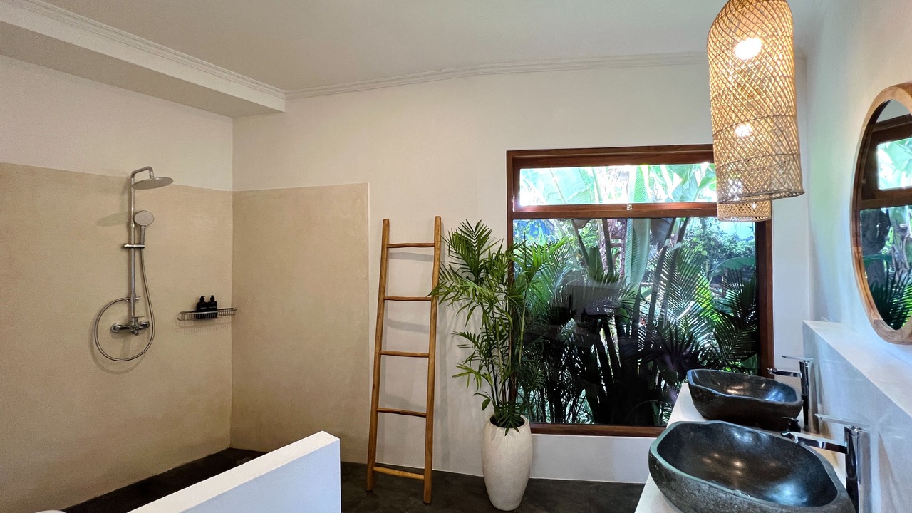 Photo of Bathroom in Pererenan
