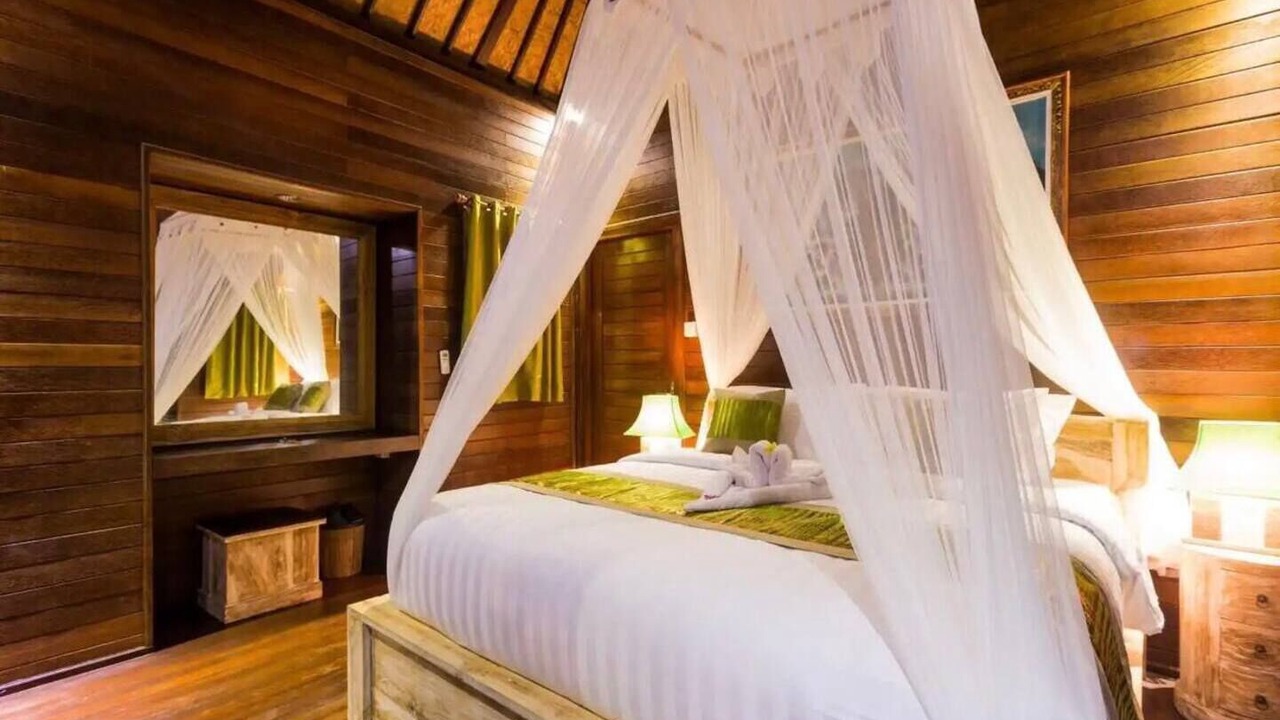 Photo of Bedroom in Mushroom Bay