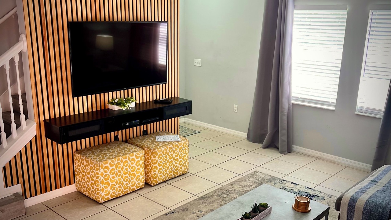Photo of Livingroom in Lake Berkley