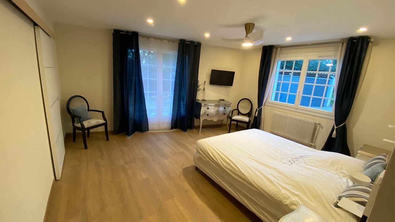 Photo of Bedroom in Mouans-Sartoux