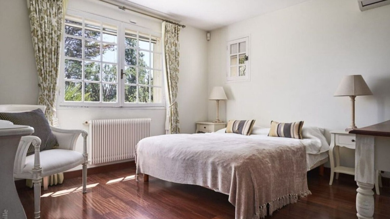Photo of Bedroom in Mouans-Sartoux