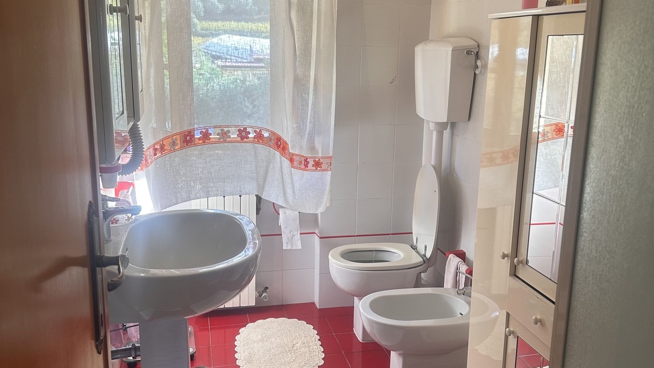 Photo of Bathroom in Massaciuccoli