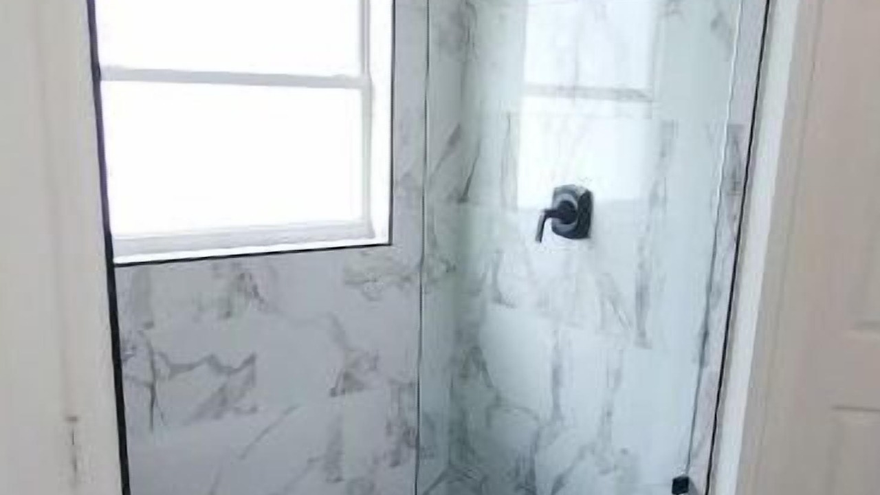 Photo of Bathroom in Crescent Lakes