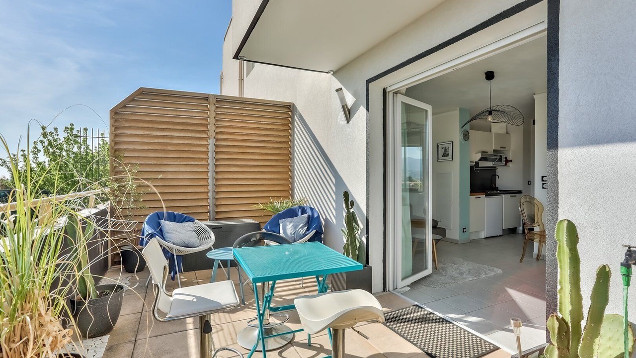 Photo of Outdoor in Saint Pierre de Feric