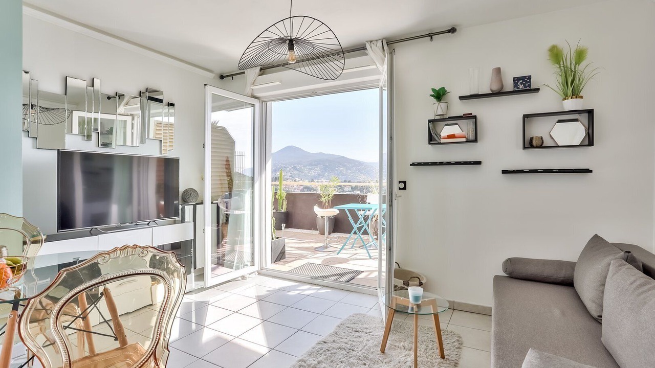 Photo of Livingroom in Saint Pierre de Feric