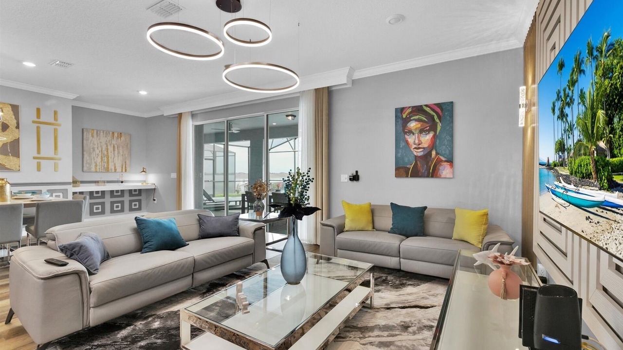 Photo of Livingroom in Davenport