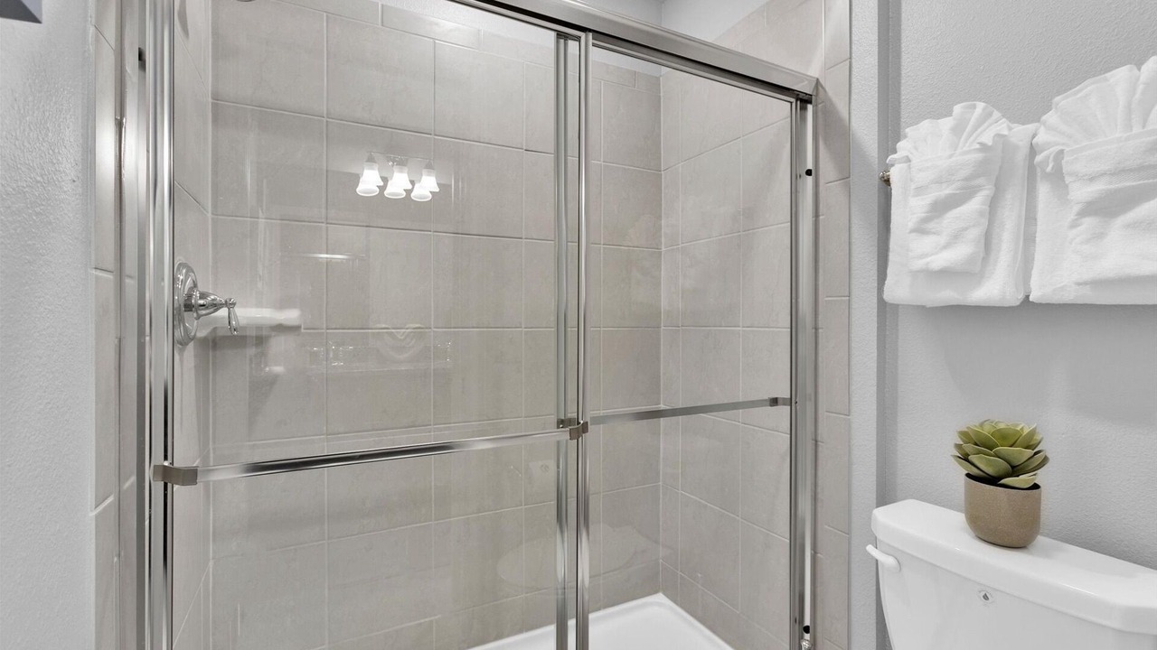 Photo of Bathroom in Davenport